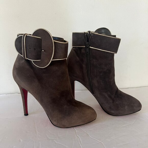 $1200 CHRISTIAN LOUBOUTIN ELEPHANT GREY TROTTINETTE SUEDE ANKLE BOOTS SZ 39 - Picture 2 of 9